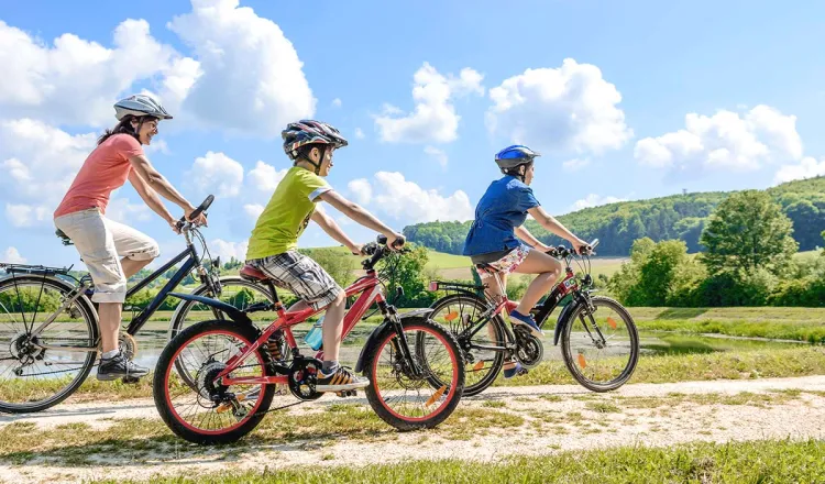 A sunny family bike tour: Easy as can be with Rügen’s many rental options!