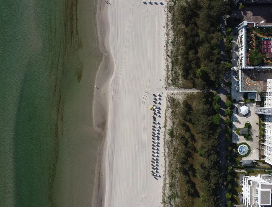 Baltic Sea beach with access near the Arkona Strandresidenzen – hotel group promotes sustainable water use