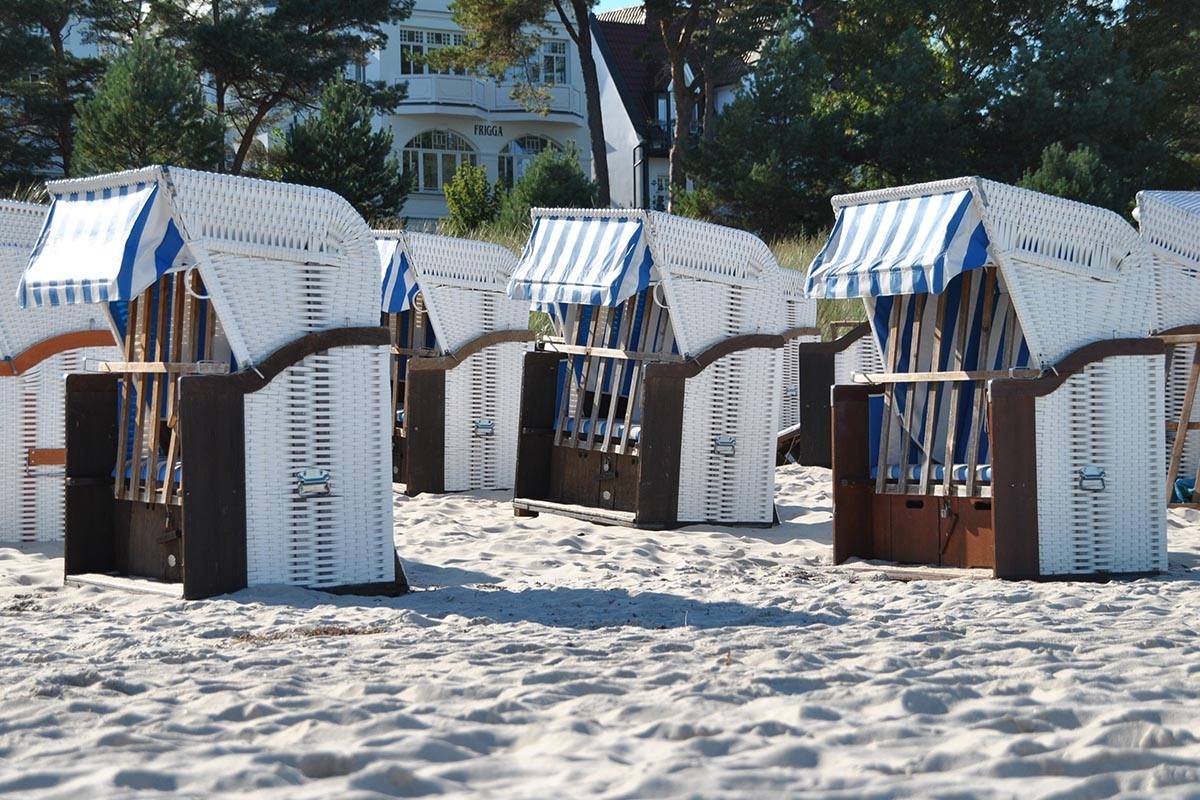 Closed beach chairs from the beach rental on the Binzer beach promenade.